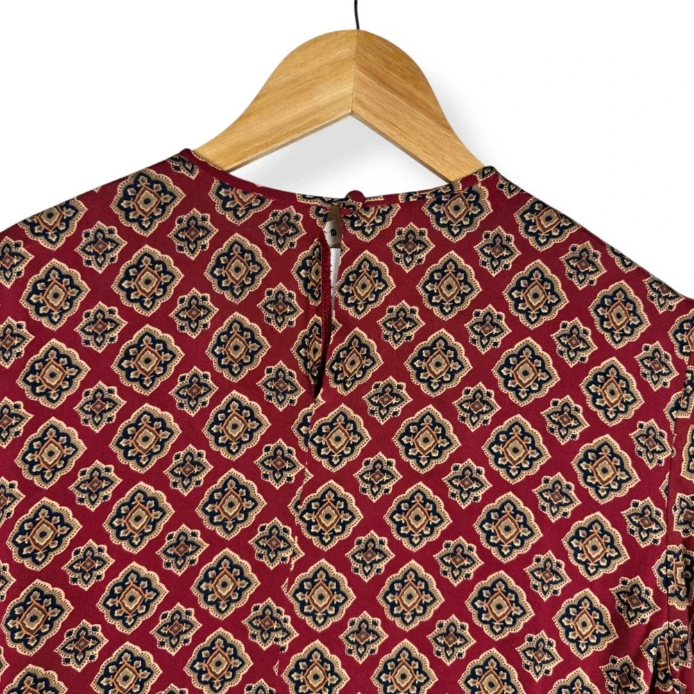 JH Collectibles Vintage 90s Top Womens Size 8 Rayon Union Made in USA Tile Print